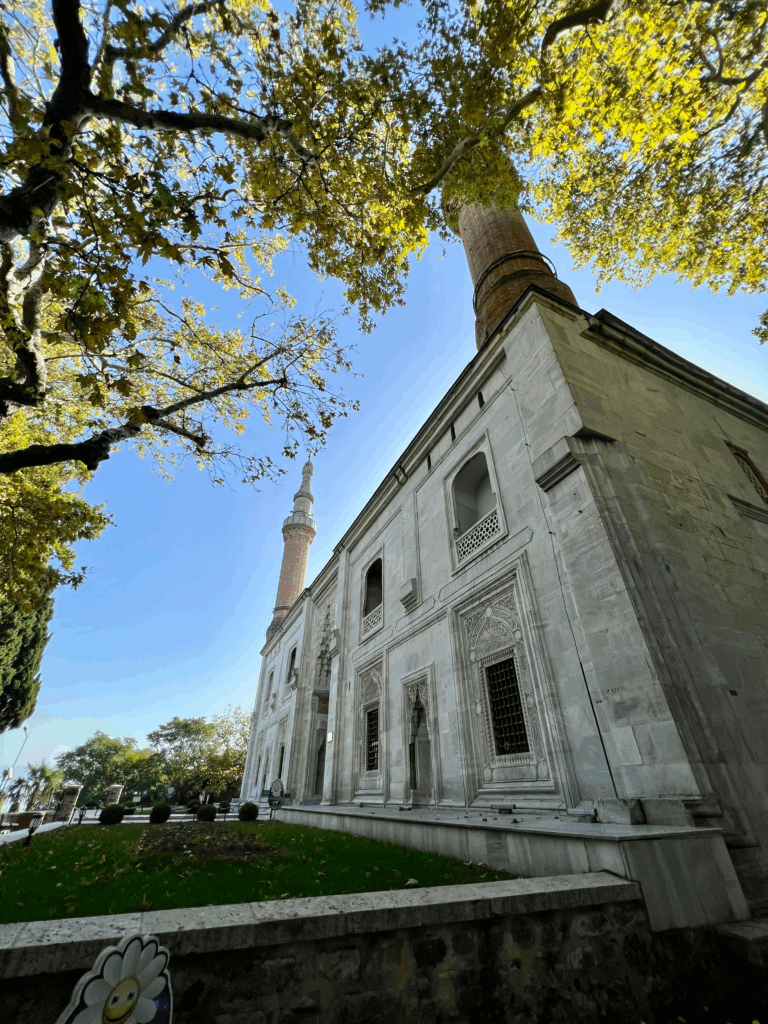 Entrance of Green mosque in Bursa