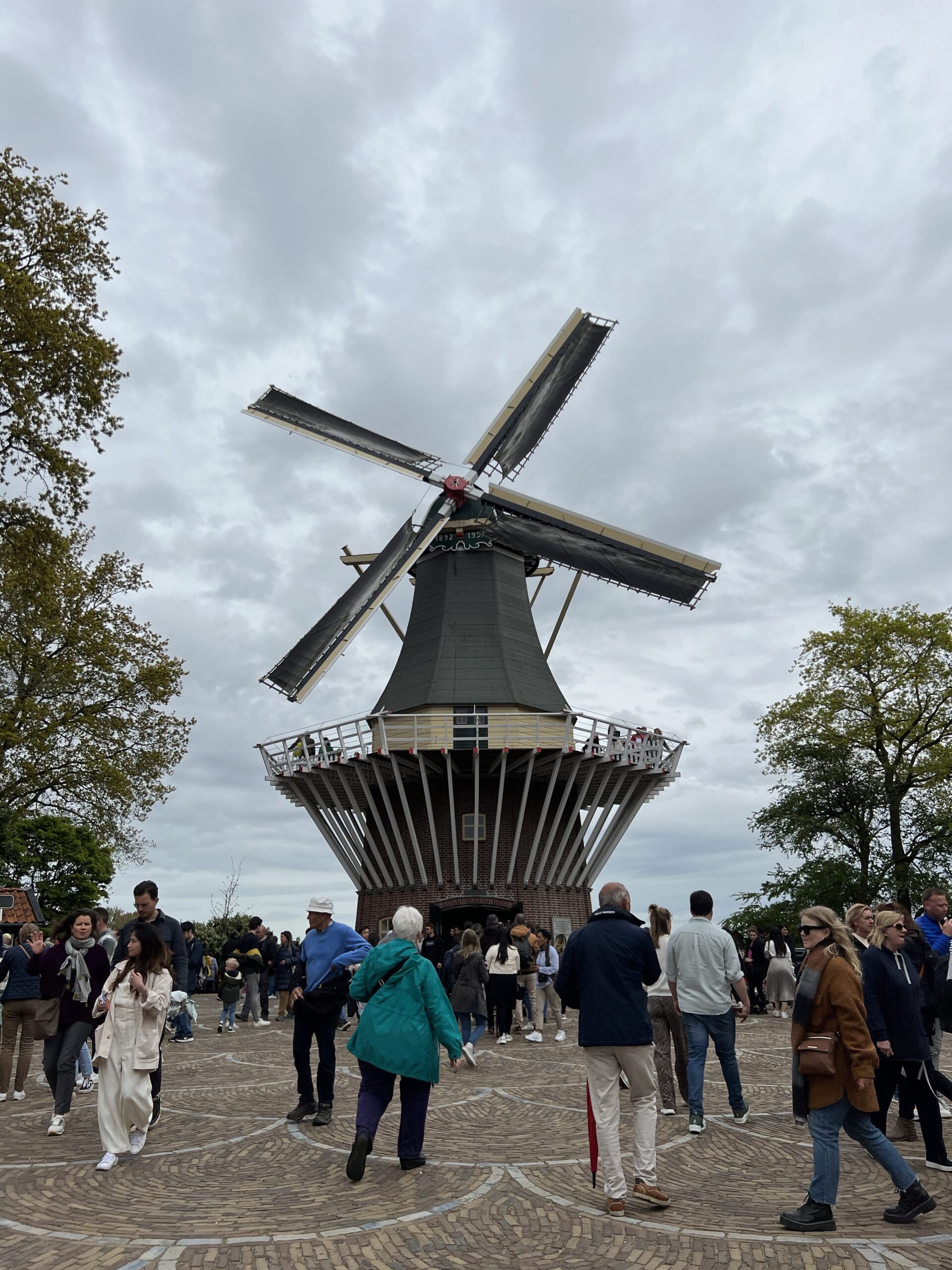 Windmill in Keukenhof