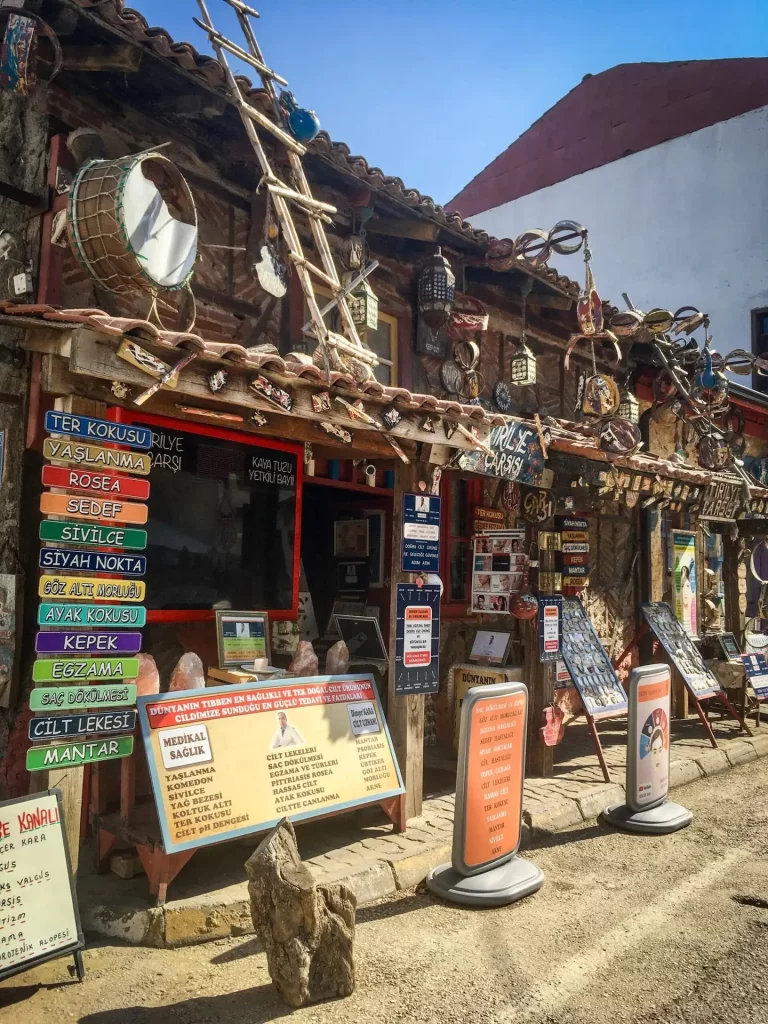Tourist shop in Tirilyie.