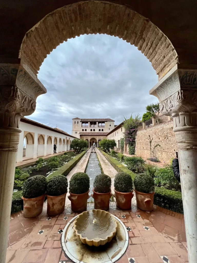 Patio of the irrigation ditch in the Alhambra